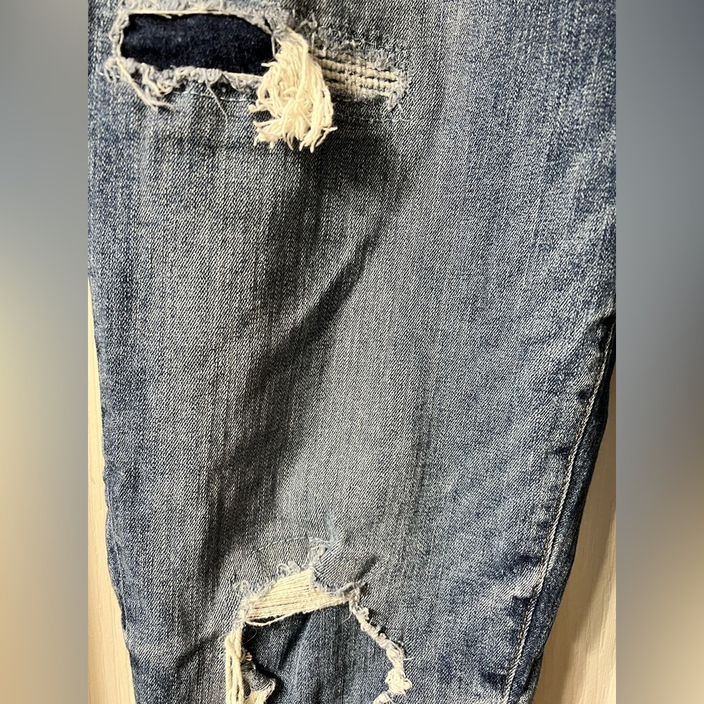 Maurice’s Distressed Jeans - Picture 4 of 10
